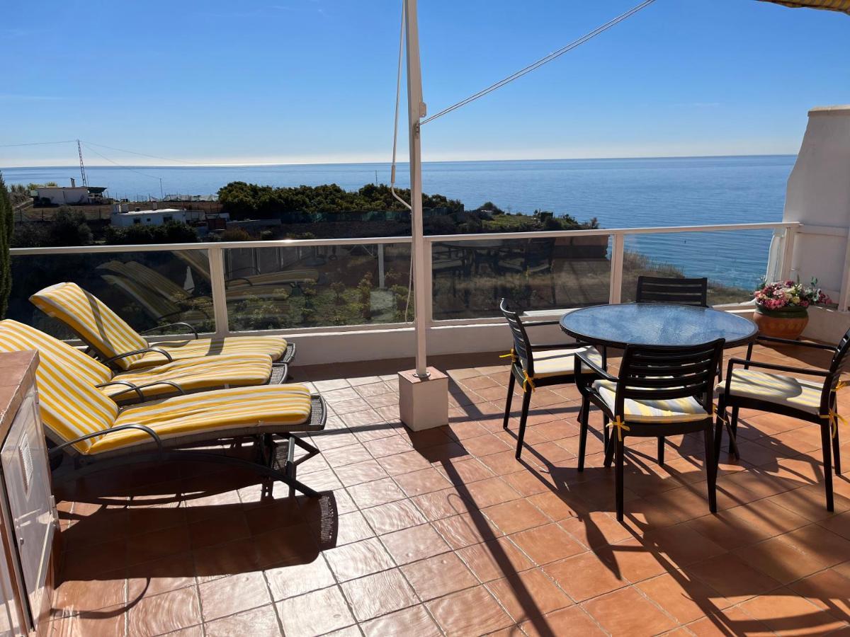 Delightful Burriana House With Magnificent Beach & Sea Views. Nerja Eksteriør billede