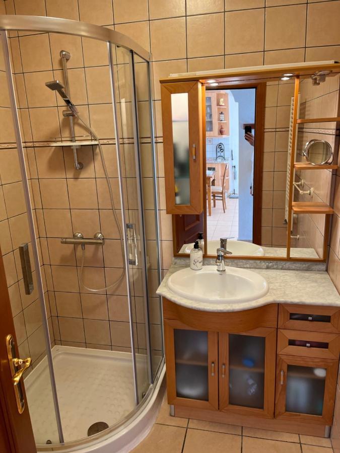 Delightful Burriana House With Magnificent Beach & Sea Views. Nerja Eksteriør billede